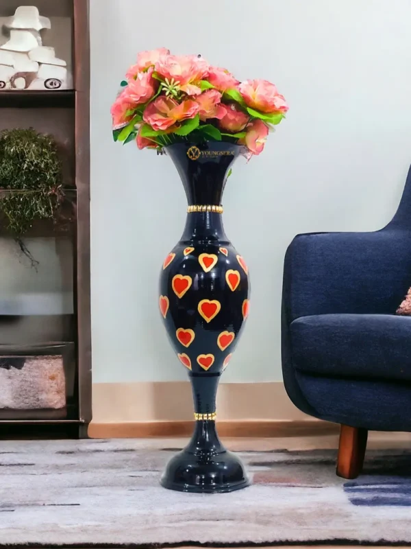 Youngsera Handmade 24-Inch Flower Vase with Red Heart Design, Perfect for Home Decoration and Adding a Touch of Glamour and Romance to Your Living Space - Black - Image 7